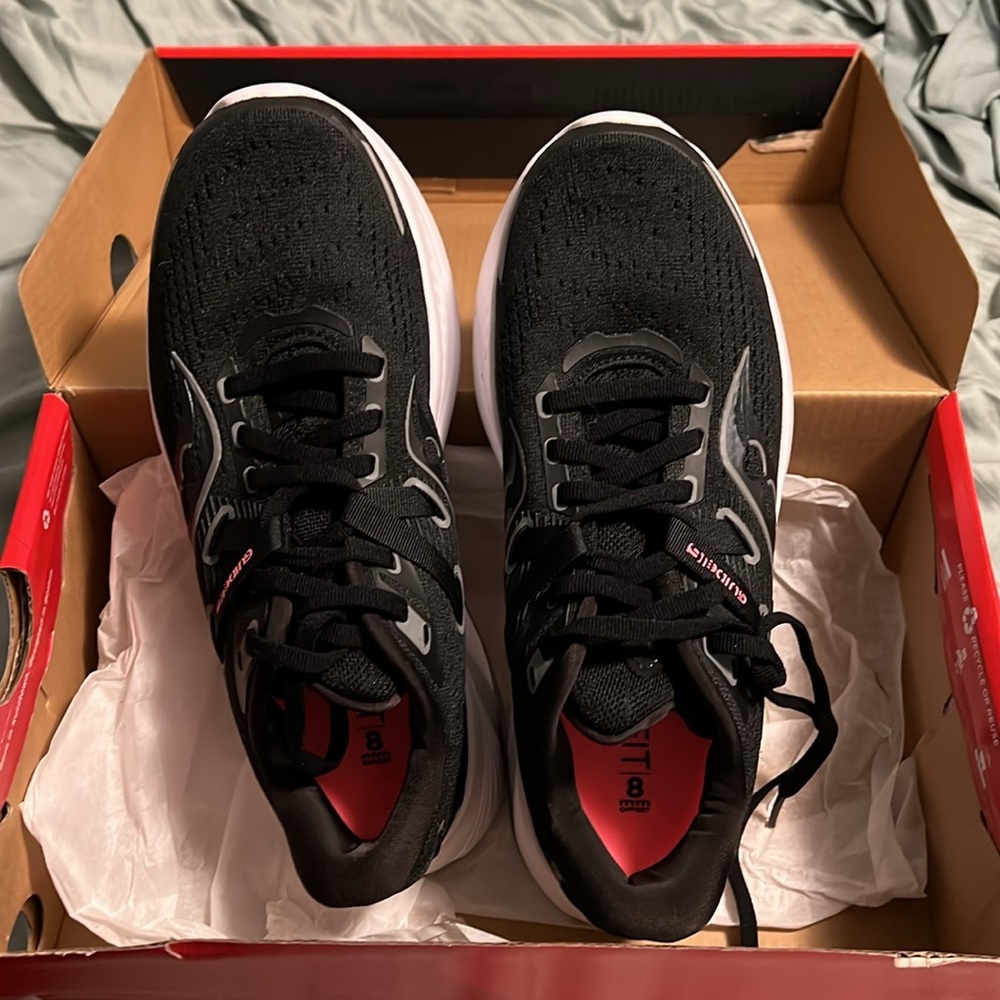 Saucony Guide 16 - worn once! - Picture 6 of 8
